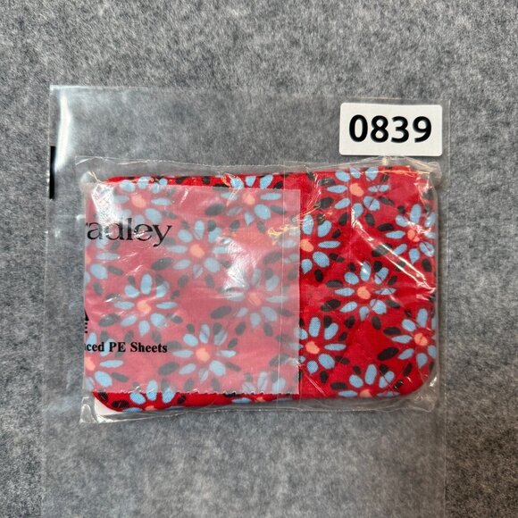 Vera Bradley Venetian Flowers Outlet Tissue Holder Red Quilted Soft Classic - Picture 3 of 3